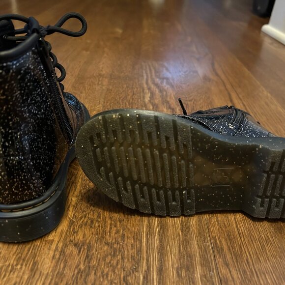 Dr. Martens unisex-child 1460 J (Little Kid/Big Kid) - Picture 6 of 6